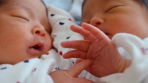 双子を高齢出産した経験談